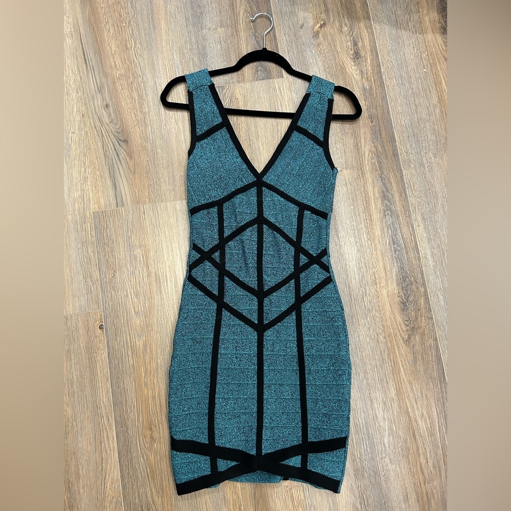🤩 SALE Sexy Bodycon Bandage Party Dress Size: M - Picture 2 of 5